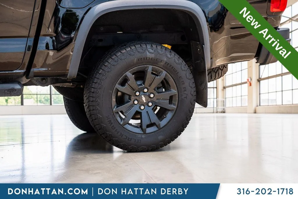 Used 2019 Black Chevrolet ZR2 image 29