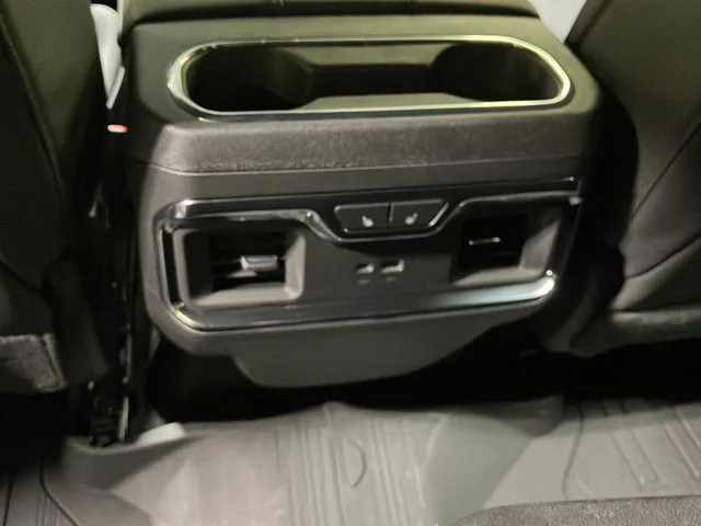 2026 GMC Sierra 1500 SLT - Photo 27