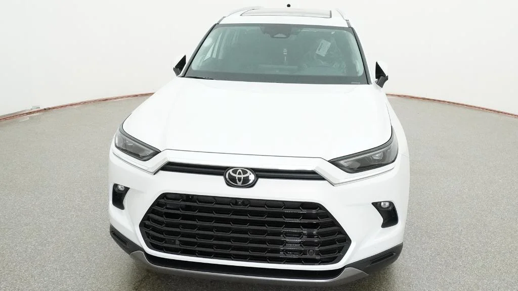 New 2026 Wind Chill Pearl Toyota Limited image 2