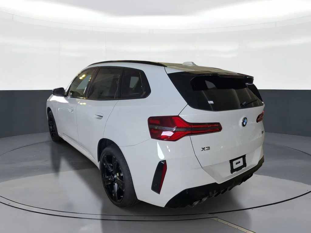 New 2026 Alpine White BMW M50 xDrive image 4
