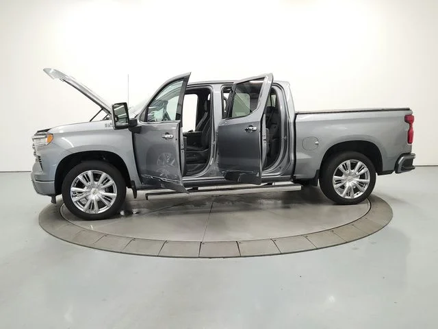 Used 2024 Gray Chevrolet High Country image 12