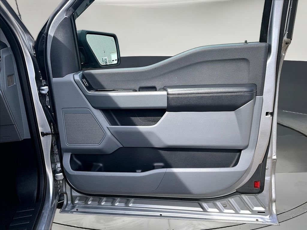 Used 2023 Silver Ford XLT image 32