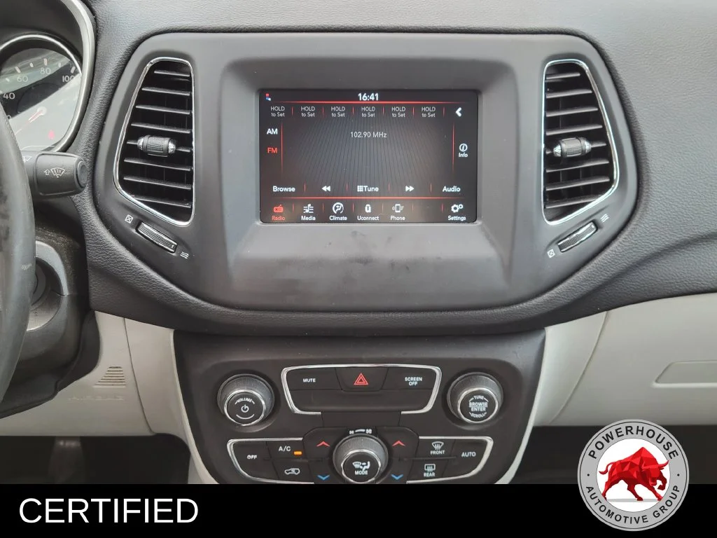 Used 2019 Gray Jeep Latitude image 21