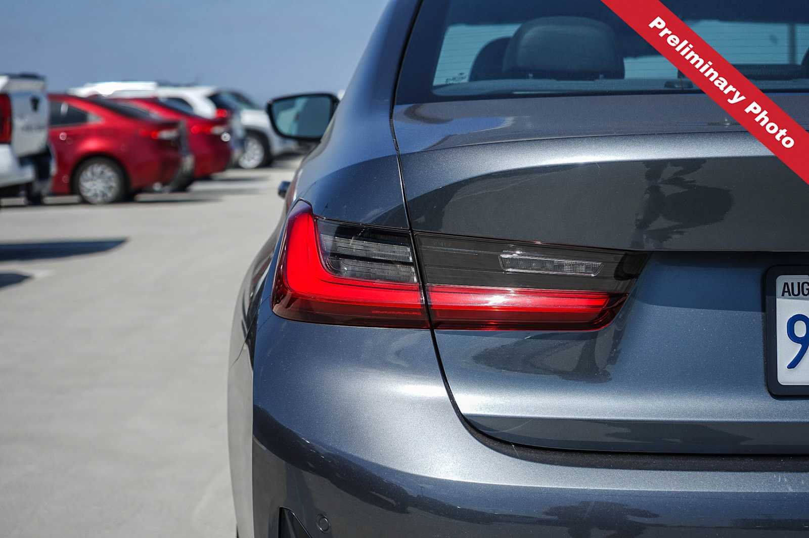 Used 2019 Mineral Gray Metallic BMW 330i image 9