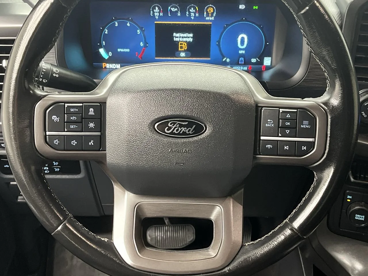 Used 2024 Gray Ford XLT image 17
