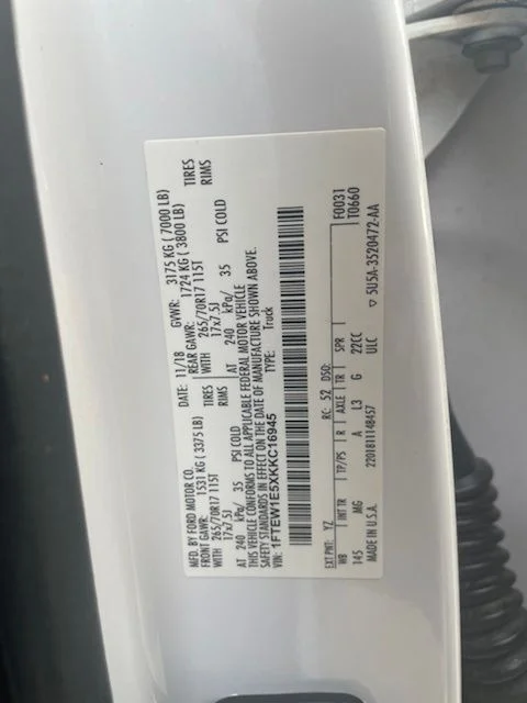 Used 2019 White Ford XL image 24