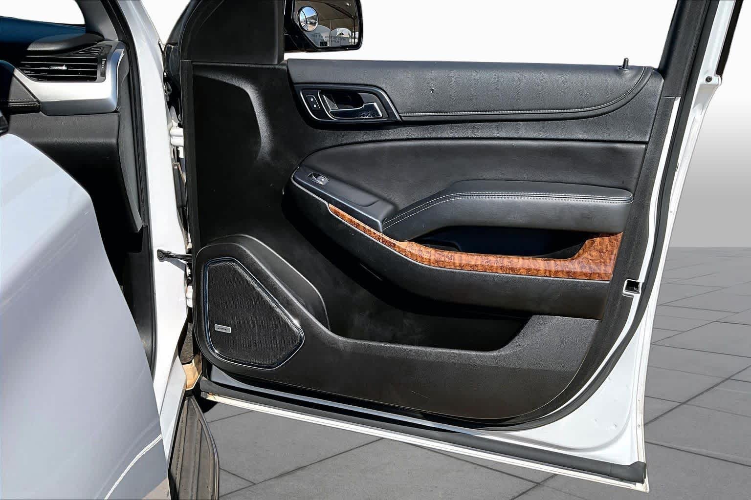 Used 2020 Summit White Chevrolet Premier image 26