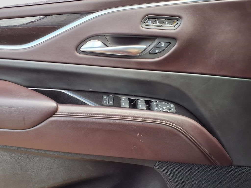 Used 2021 Infrared Cadillac Sport Platinum image 18