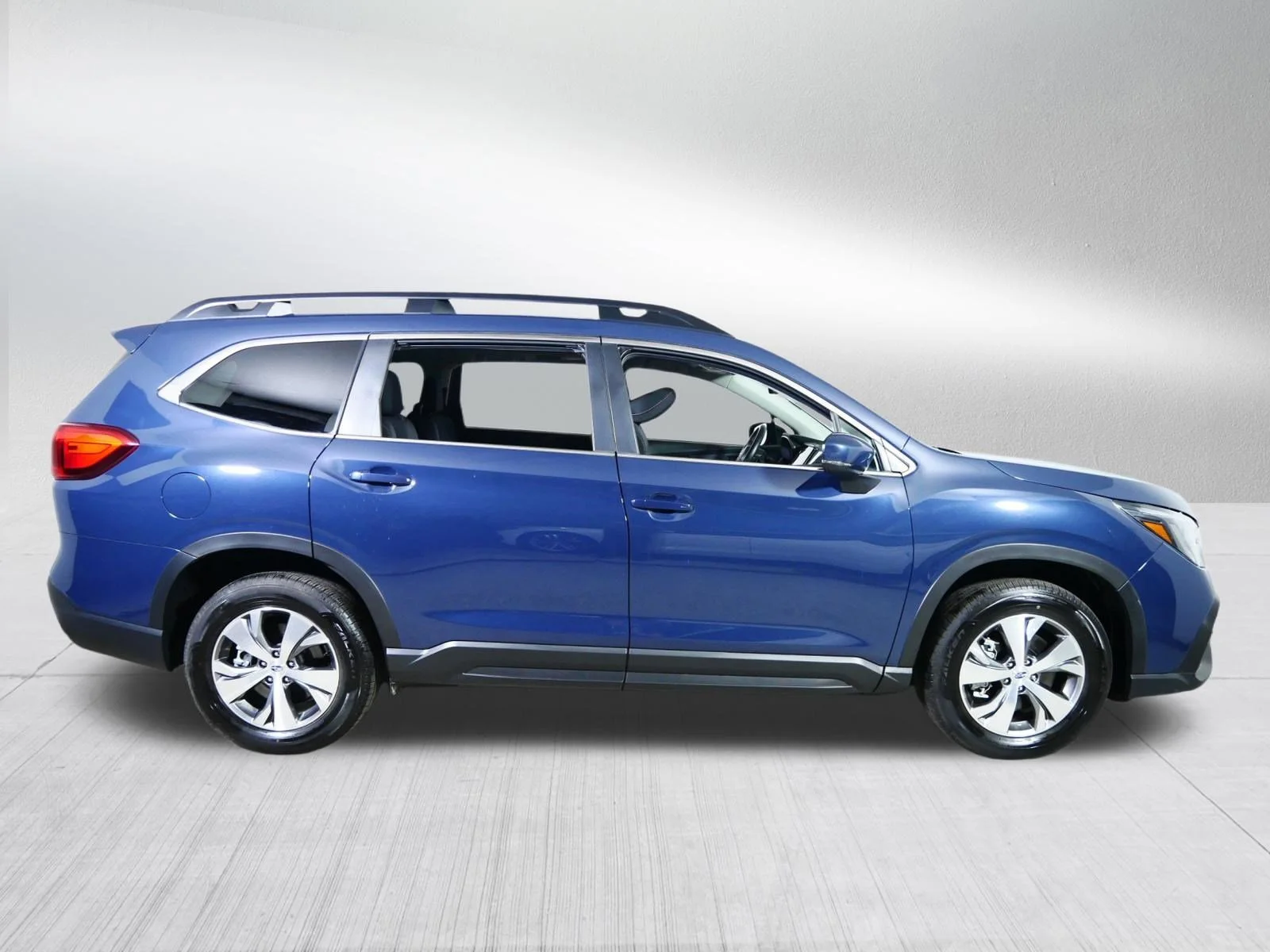 Used 2024 Cosmic Blue Pearl Subaru Premium image 8