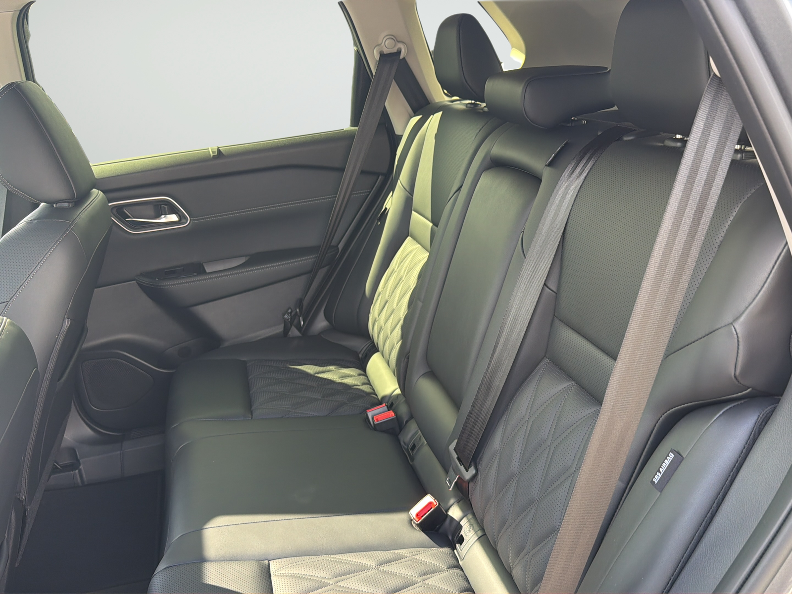New 2026 Gray Nissan Platinum image 35