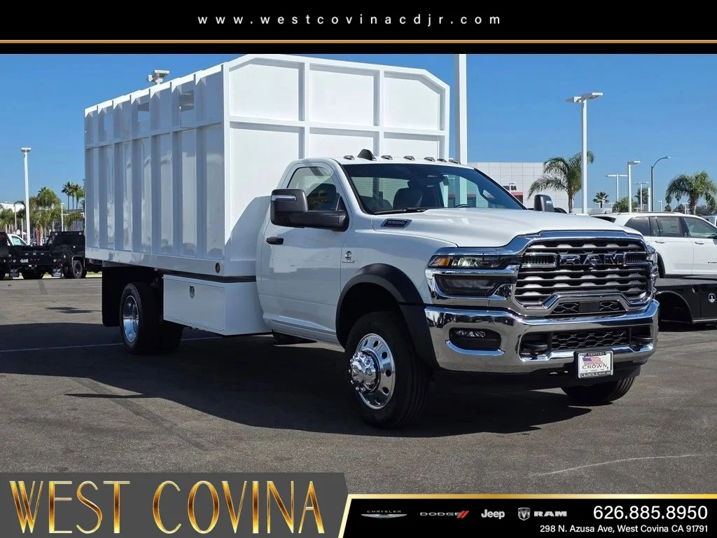 New 2025 Bright White Clearcoat RAM Tradesman image 4