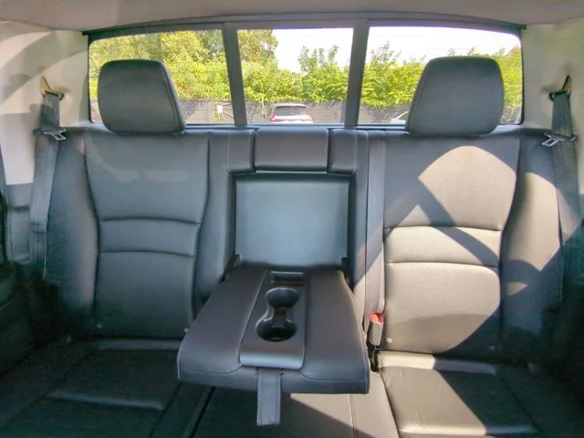 Used 2019 Modern Steel Metallic Honda RTL image 22