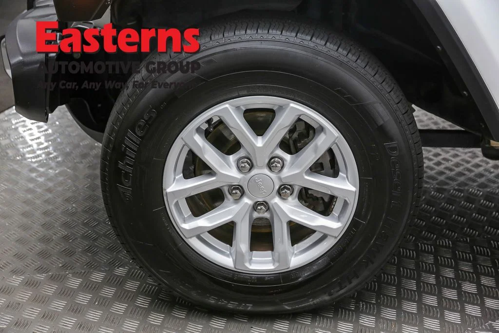 Used 2023 White Jeep Sport image 29