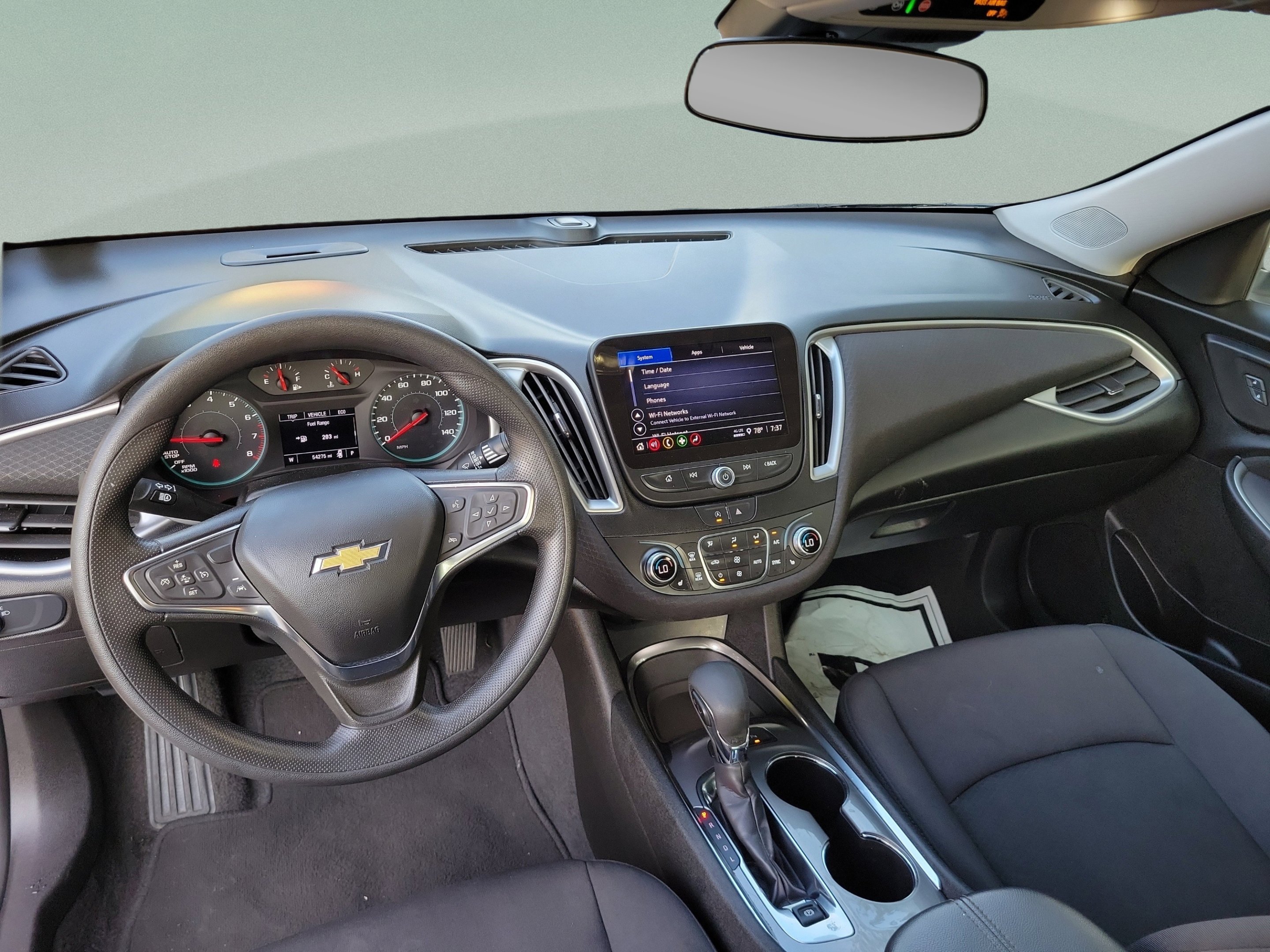 Used 2024 Summit White Chevrolet LT image 12