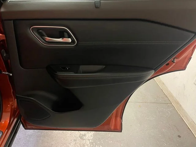 Used 2021 Orange Nissan Platinum image 23