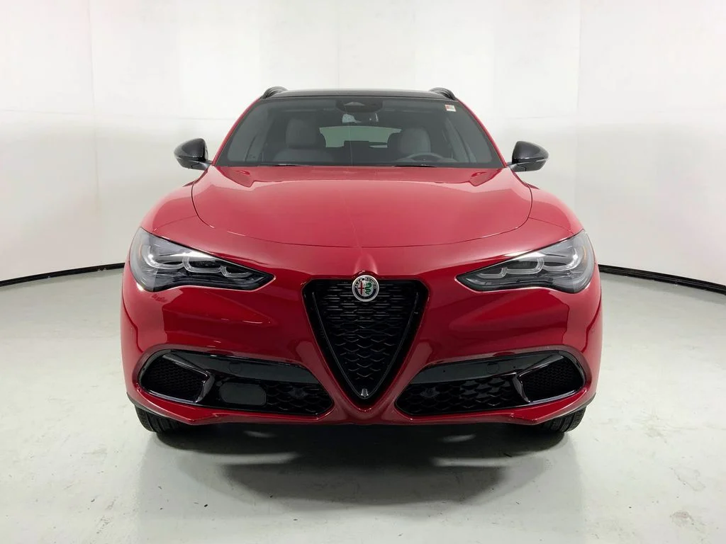 New 2025 Alfa Rosso (Red) Exterior Paint Alfa Romeo Ti image 5