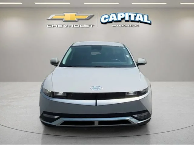 Used 2023 Gray Hyundai SEL image 8