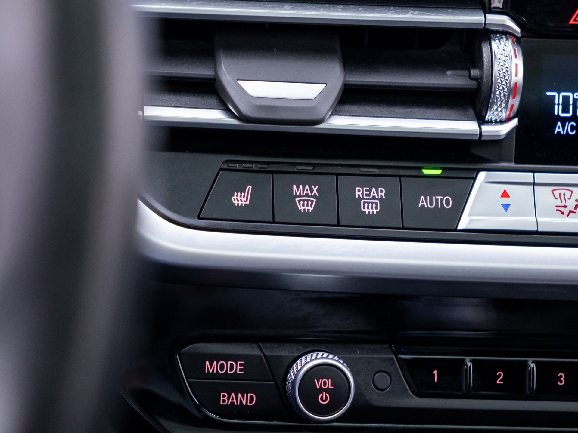 Used 2024 Brooklyn Grey Metallic BMW M40i image 28