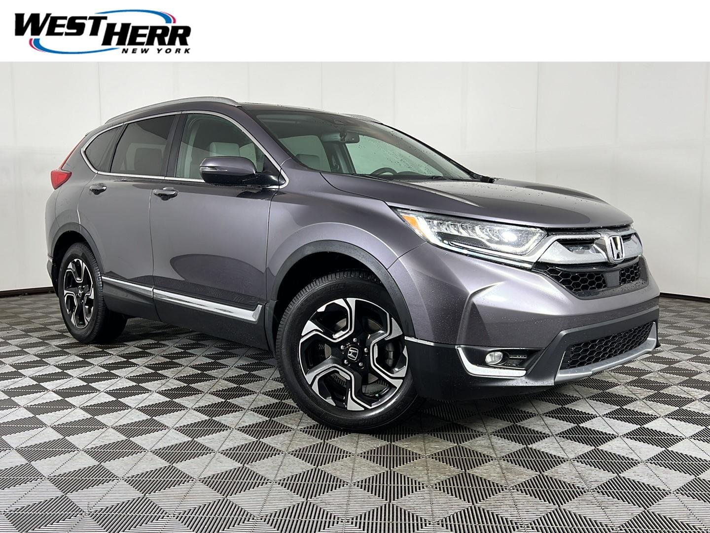 Used 2018 Modern Steel Metallic Honda Touring image 1