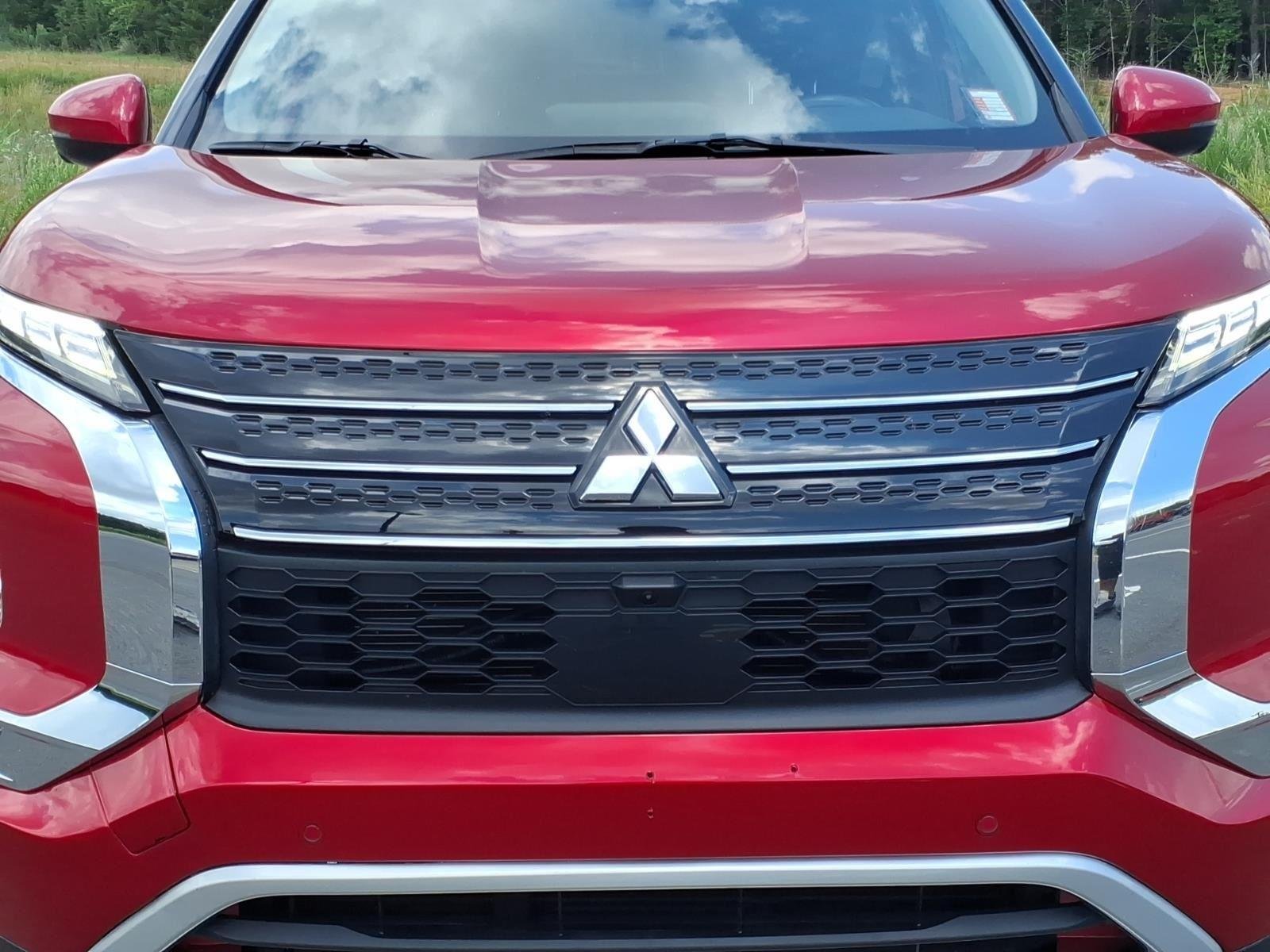 Used 2024 Red Diamond Mitsubishi SE image 13