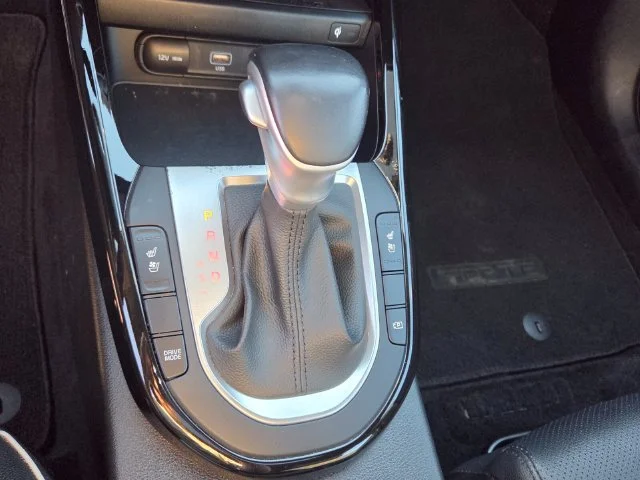 Used 2023 White Kia GT-Line image 24