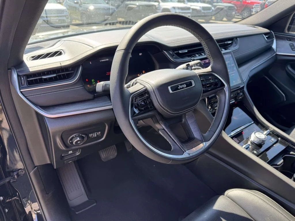 Used 2023 Black Jeep Overland image 2