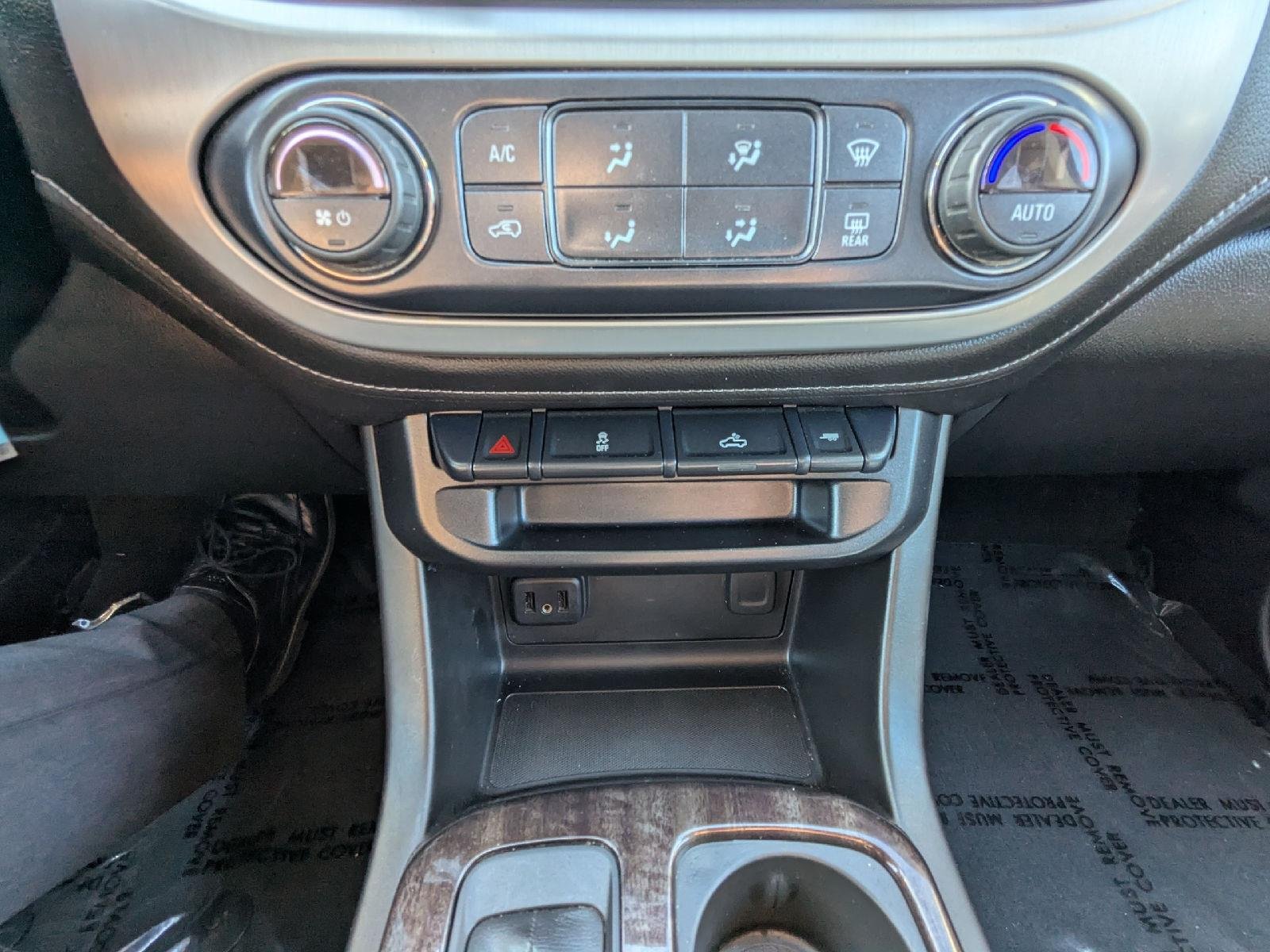 Used 2019 SATIN STEEL METALLIC GMC 4WD SLE image 17