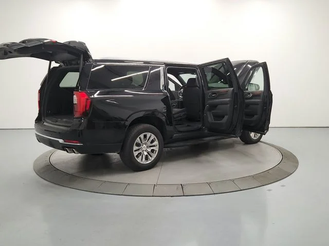 Used 2025 Black GMC Denali image 16