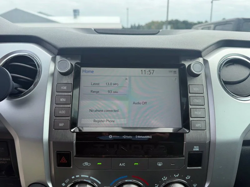 Used 2021  Toyota SR5 image 14