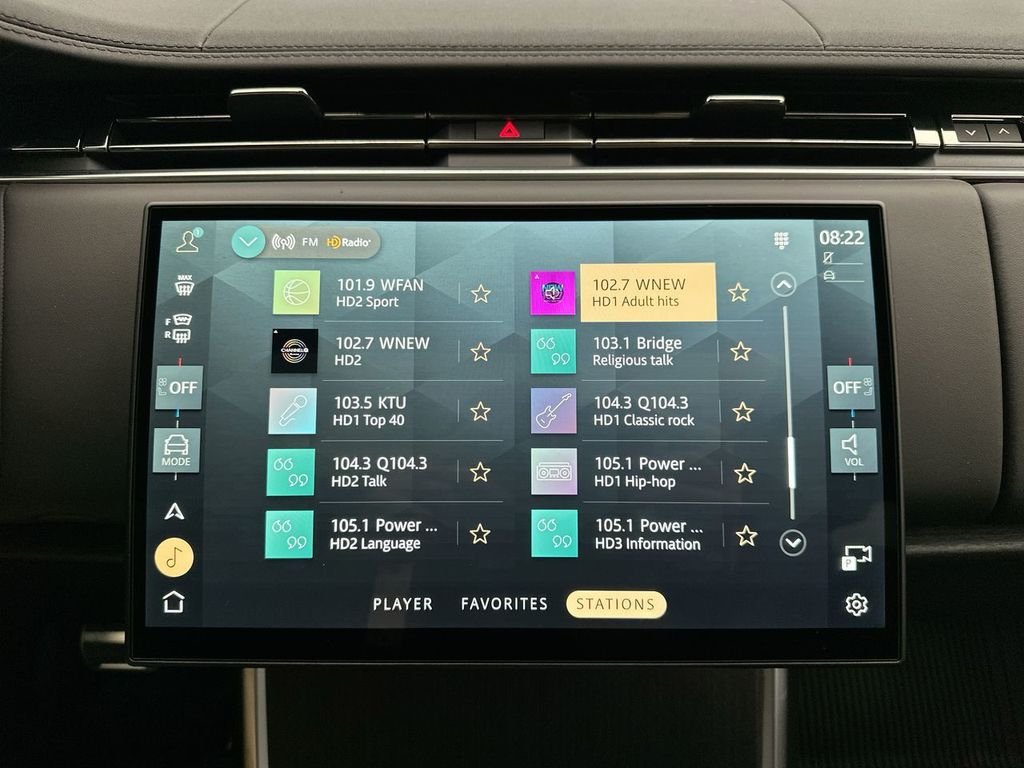 New 2026 Carpathian Gray Premium Metallic Land Rover SE image 27