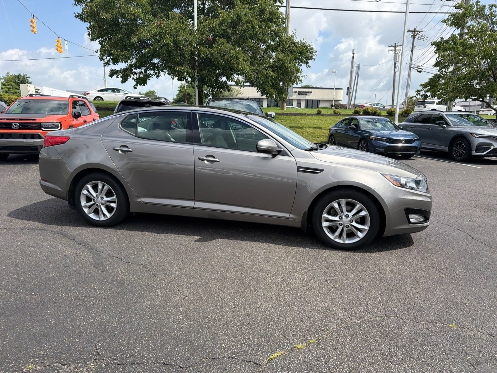 Used 2012 Titanium Metallic Kia EX image 20