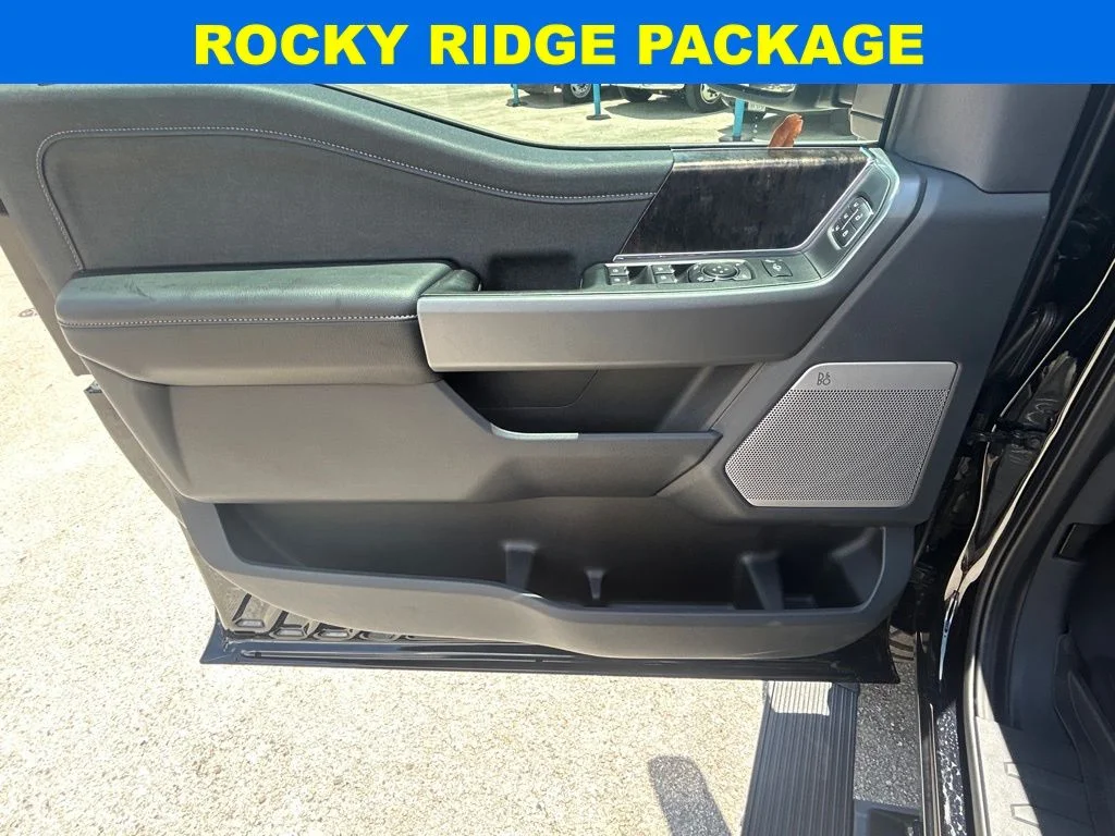 2025 Ford F-350 Super Duty Lariat - Photo 42
