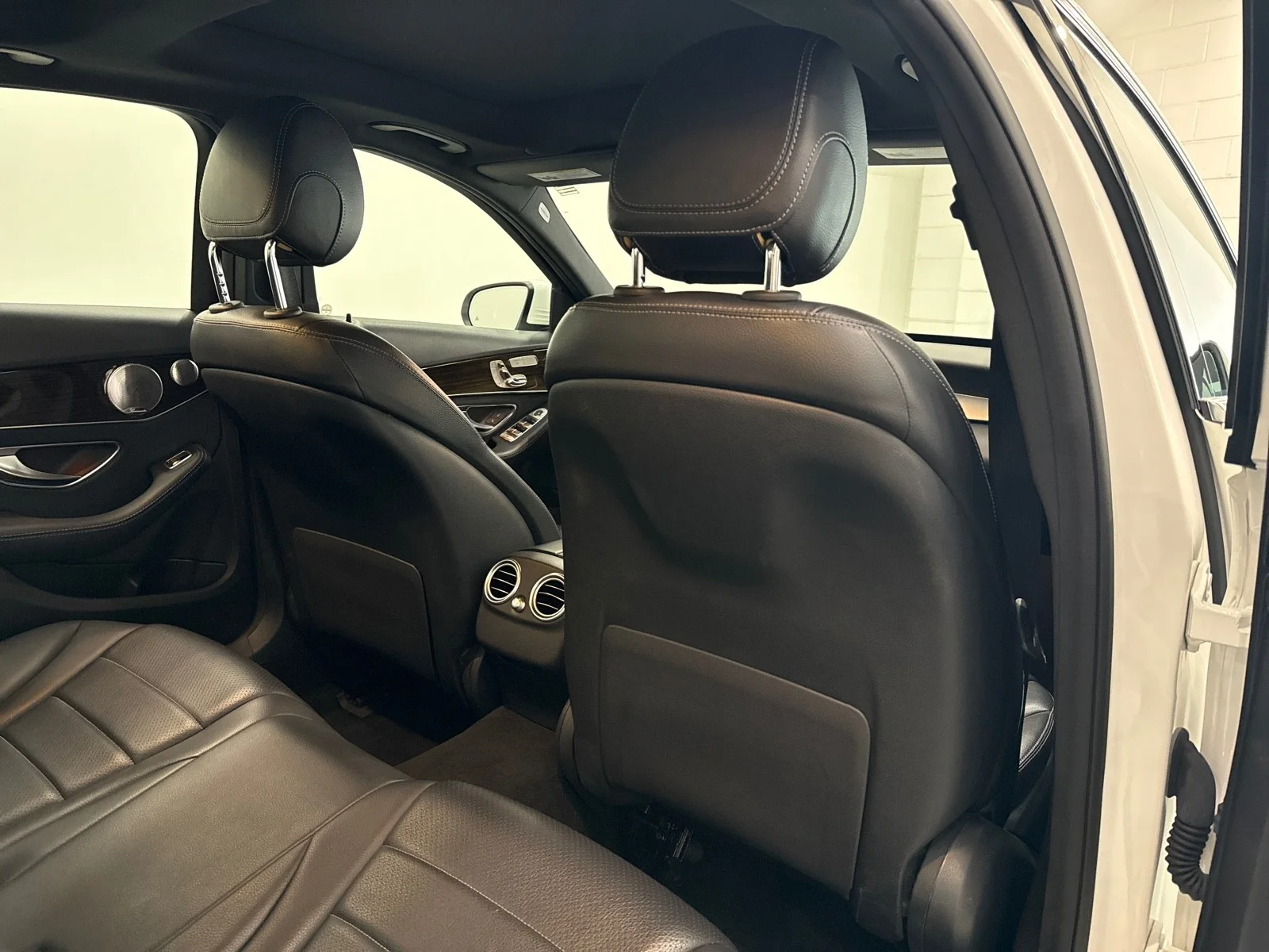 Used 2019 Polar White Mercedes-Benz 300 4MATIC® image 41