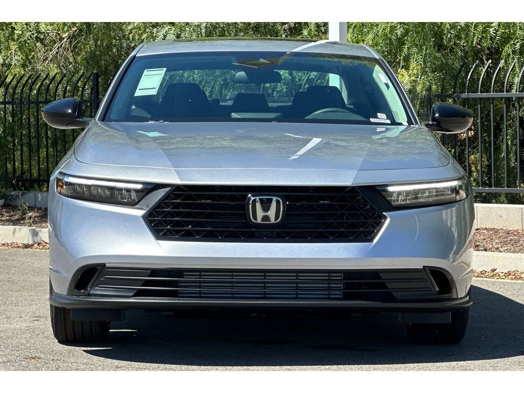 New 2026 Solar Silver Metallic Honda SE image 10