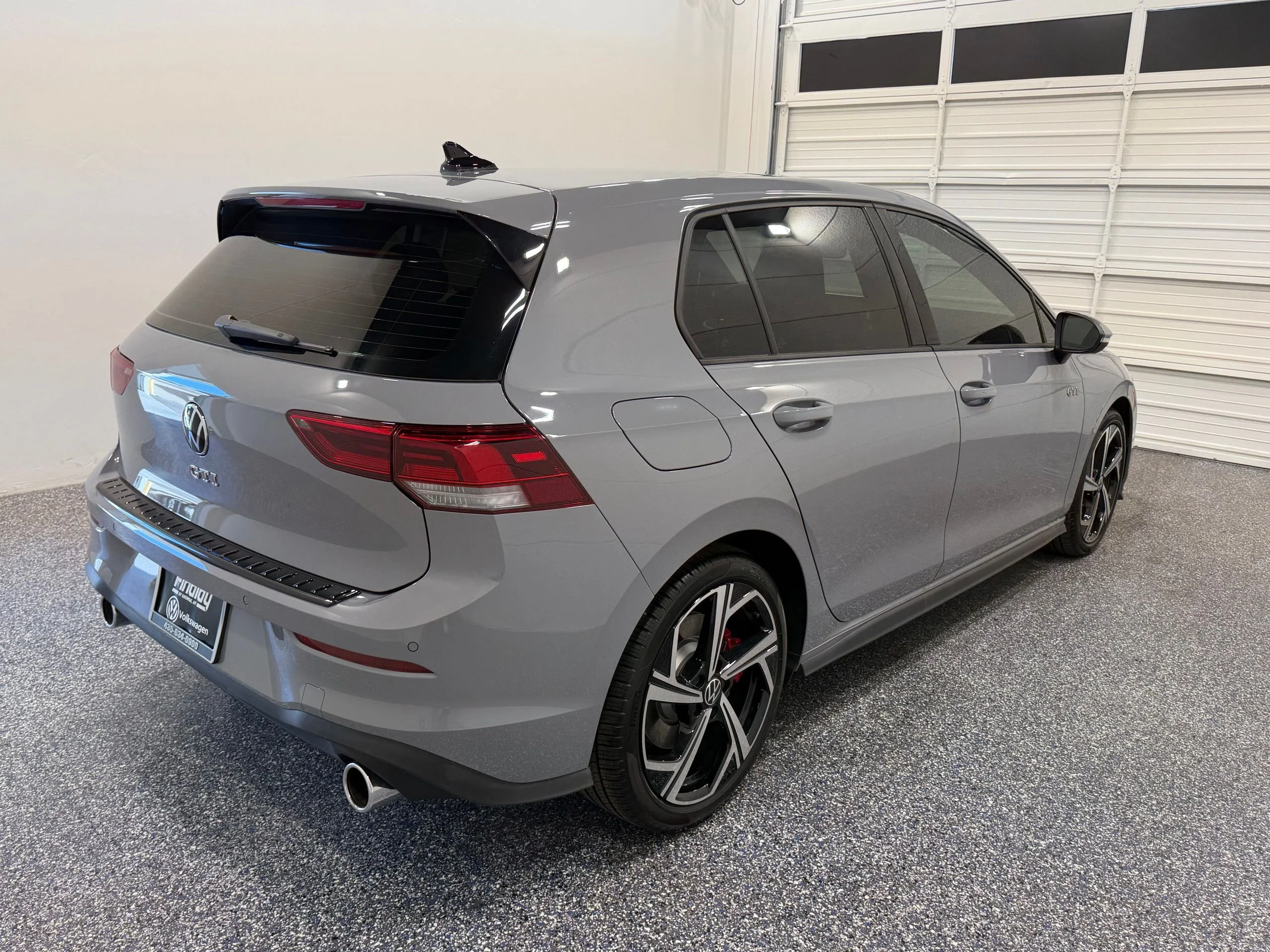 2025 Volkswagen Golf GTI SE - Photo 6