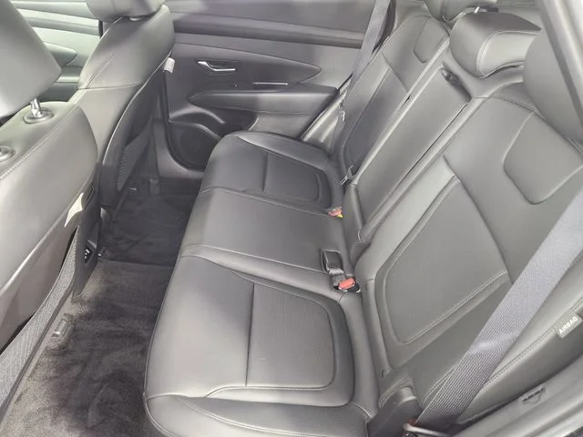 Used 2025 Gray Hyundai SEL Convenience image 12