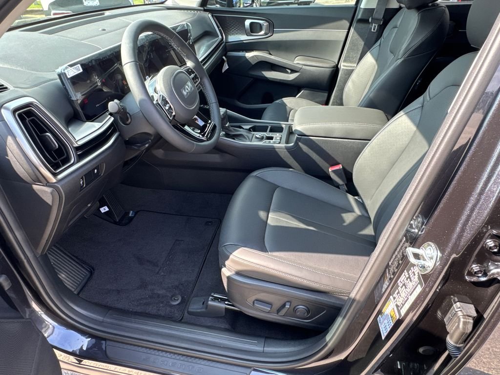 Used 2025 Gray Kia S image 9