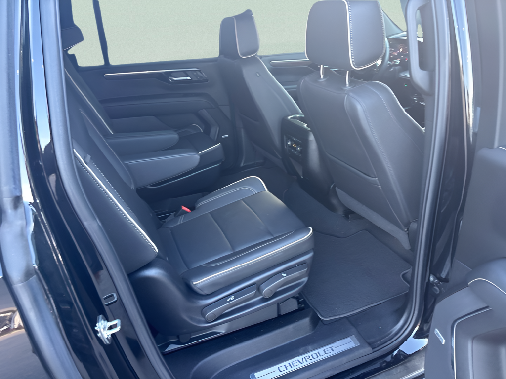 Used 2025 Black Chevrolet Premier image 42