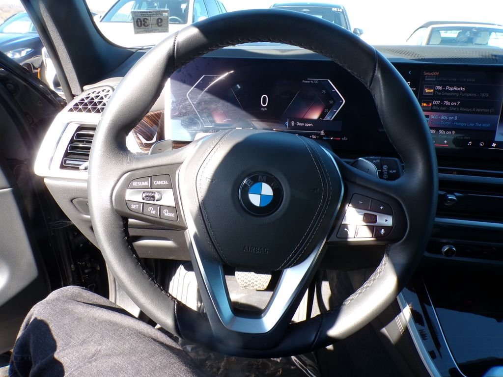 Certified Used 2026 Black Sapphire Metallic BMW xDrive40i image 20