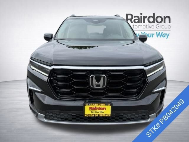 Used 2023 Crystal Black Pearl Honda Touring image 2