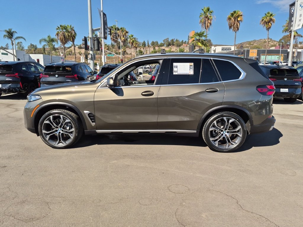 Used 2026 Green BMW sDrive40i image 6
