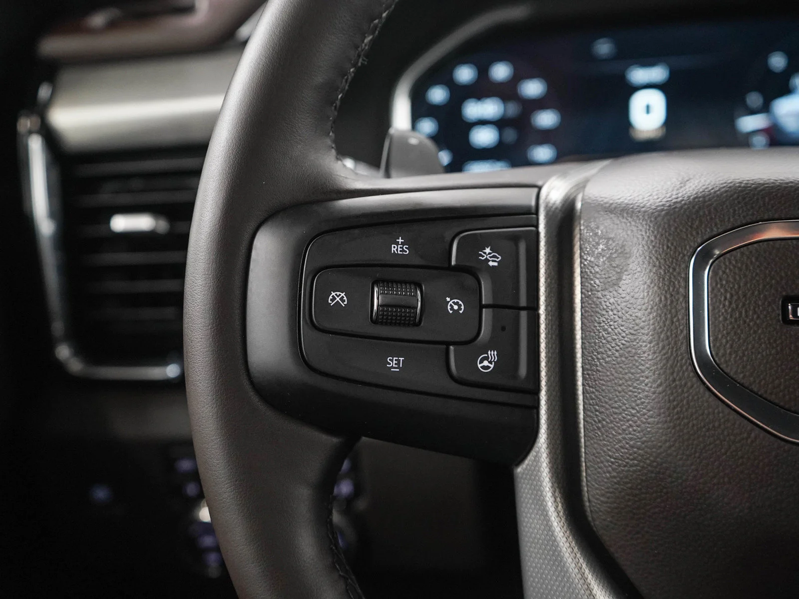 Used 2023 ONYX BLACK GMC Denali image 25