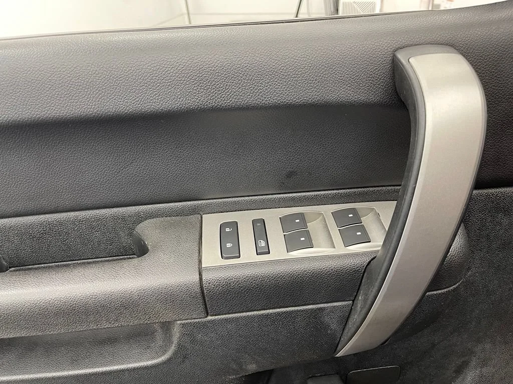 Used 2010 TAUPE GRAY METALLIC Chevrolet LT image 13