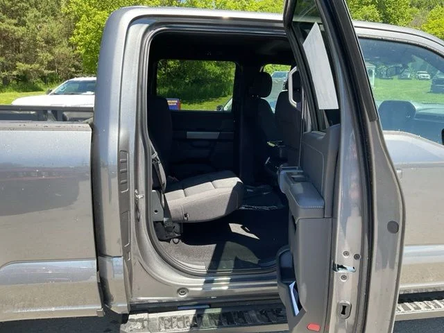 New 2026 Carbonized Gray Metallic Ford XLT image 42