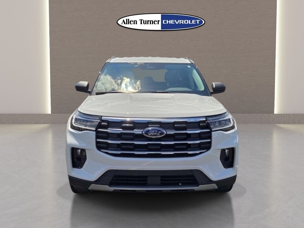 Used 2025 White Ford Active image 4