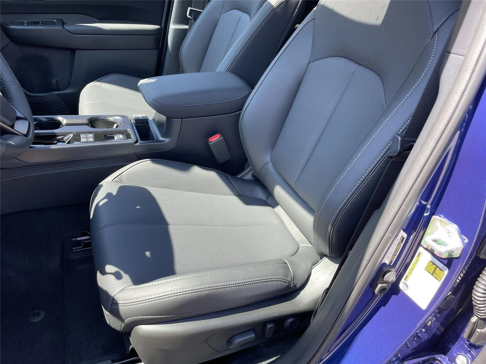 New 2026 SAPPHIRE BLUE PEARL Subaru Limited image 12