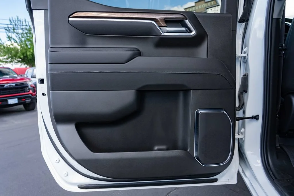 New 2026 Summit White Chevrolet LT Trail Boss image 26
