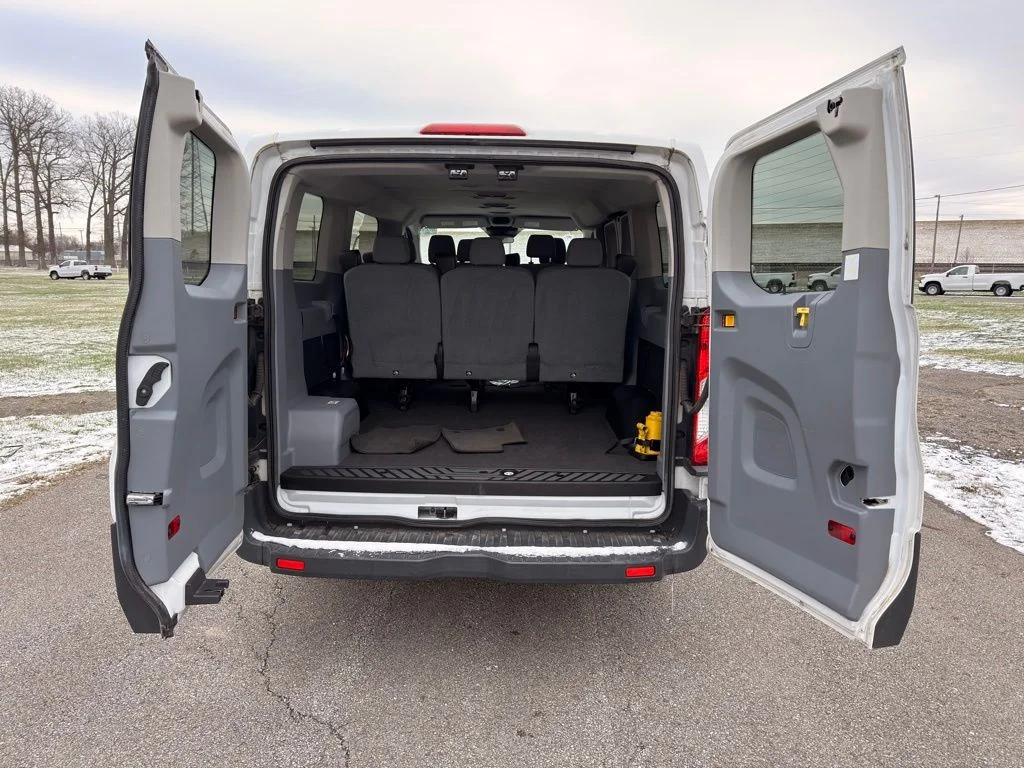 Used 2015 White Ford XLT image 22