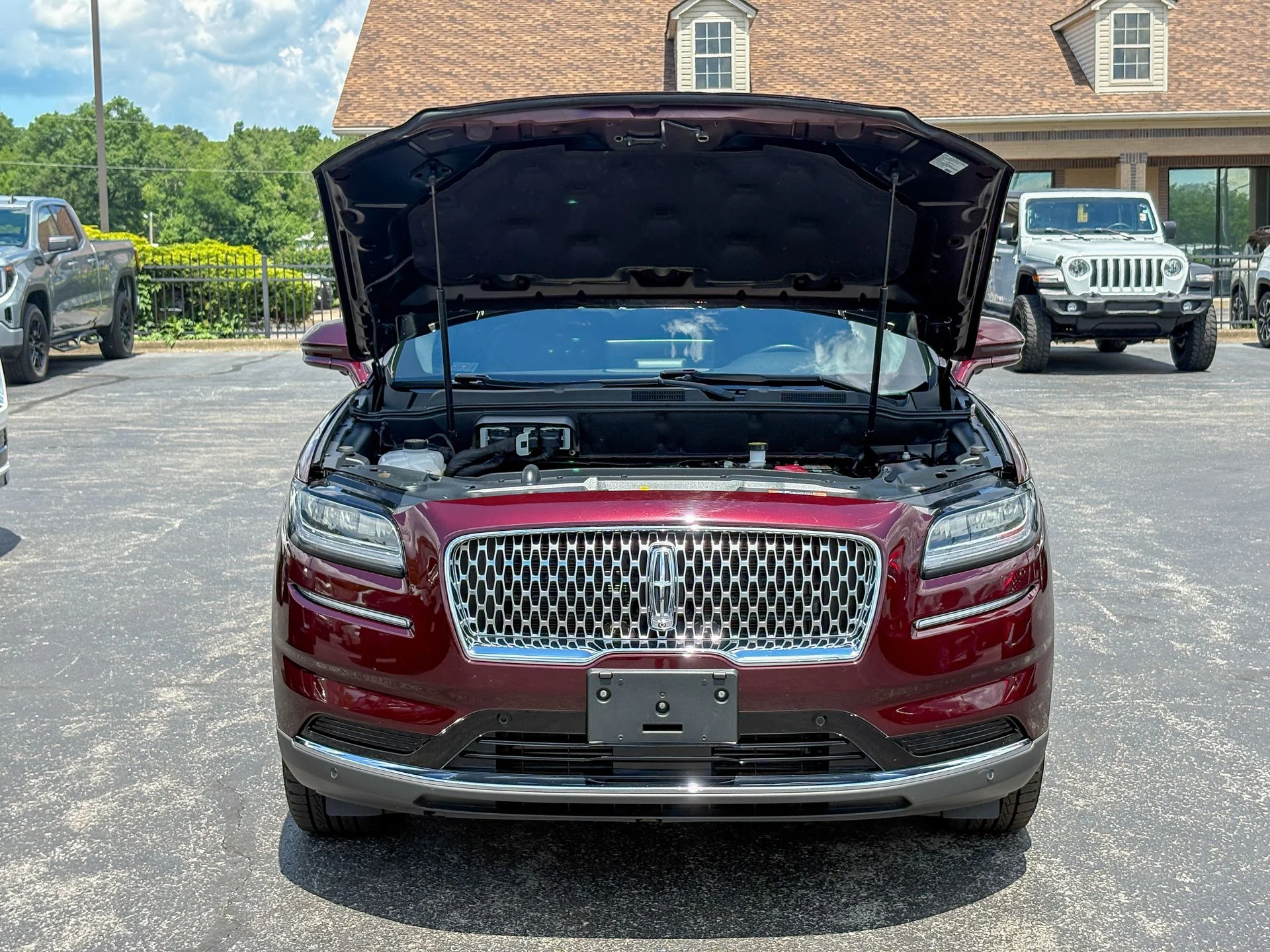 Used 2022 Red Lincoln Reserve image 36