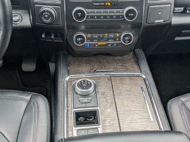 Used 2021 White Ford Limited image 20